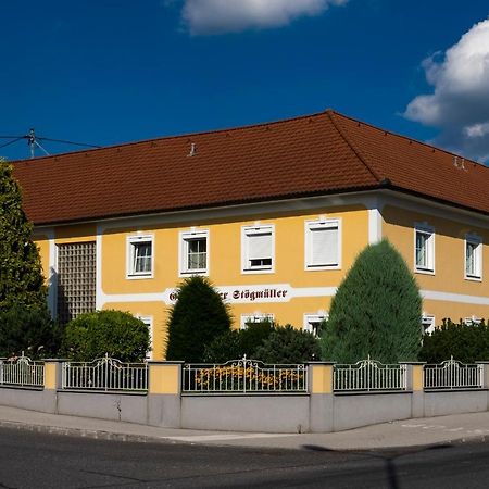 Gästehaus Stögmüller Asten Exterior foto